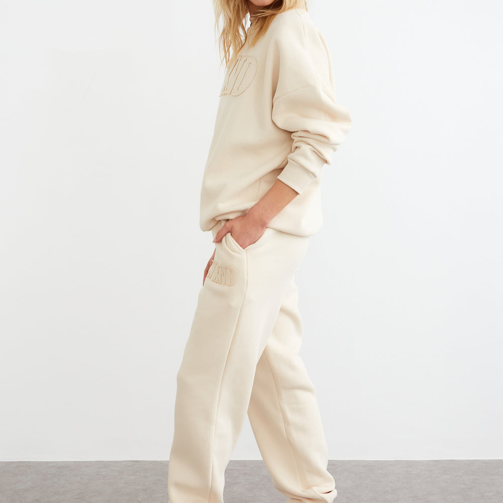 
                      
                        WKND APPLIQUE OVERSIZED JOGGER
                      
                    