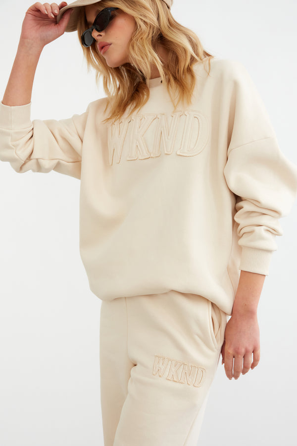 WKND APPLIQUE OVERSIZED SWEAT