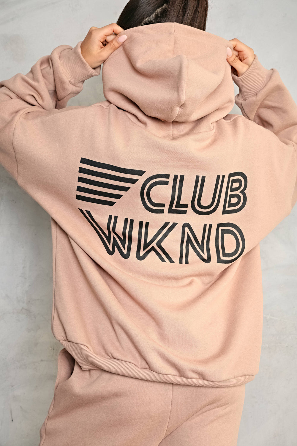 WKND CLUB OVERSIZED HOODIE