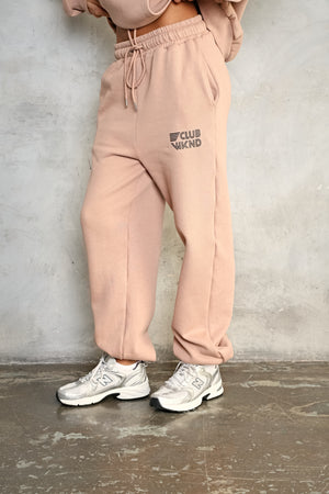 WKND CLUB OVERSIZED JOGGER