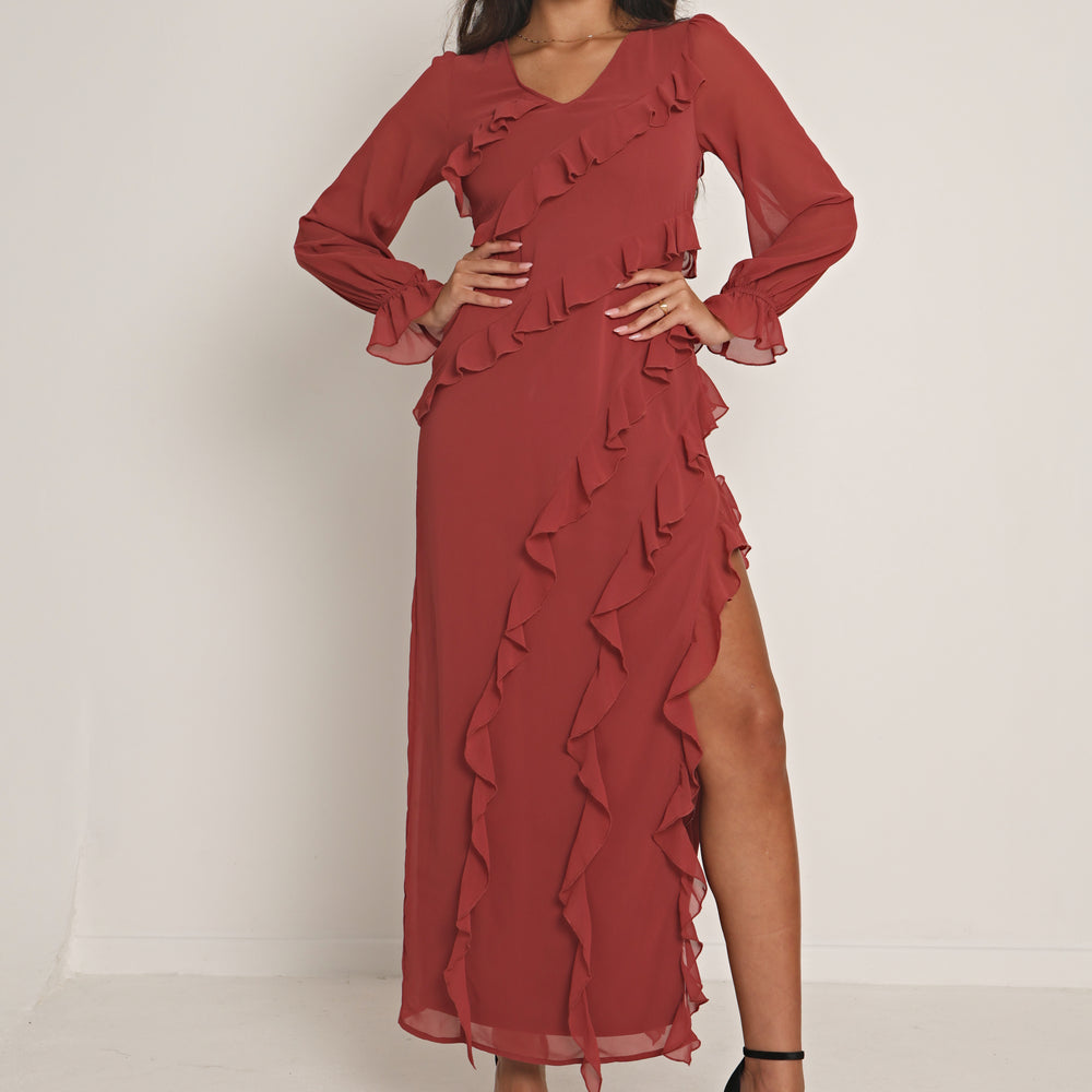 RUFFLE FLARE SLEEVE MAXI DRESS