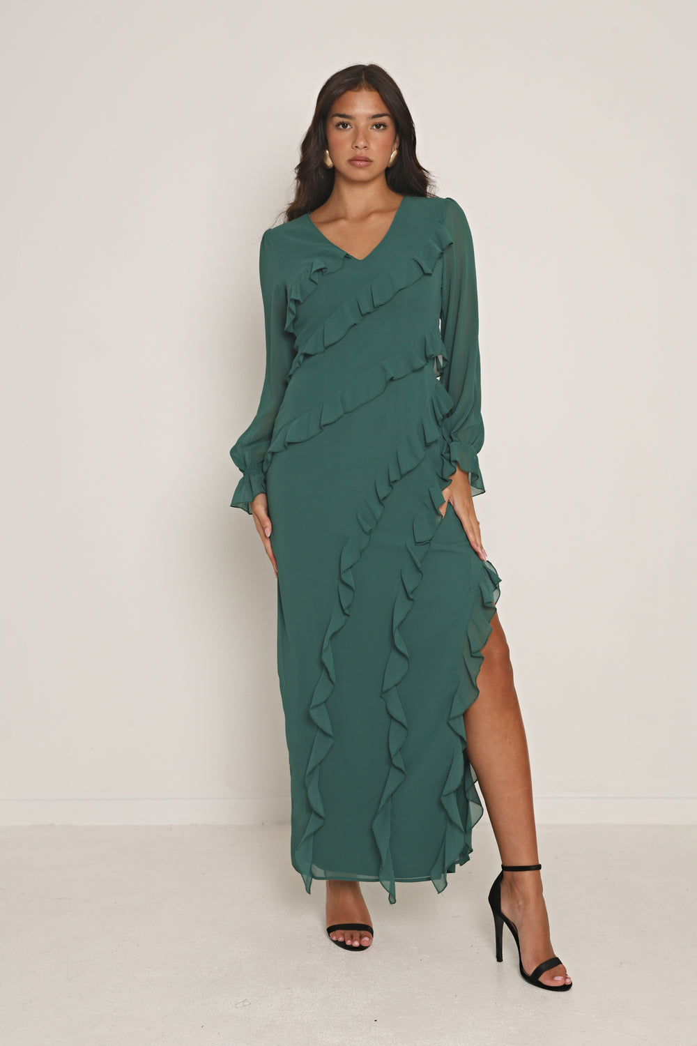 RUFFLE FLARE SLEEVE MAXI DRESS