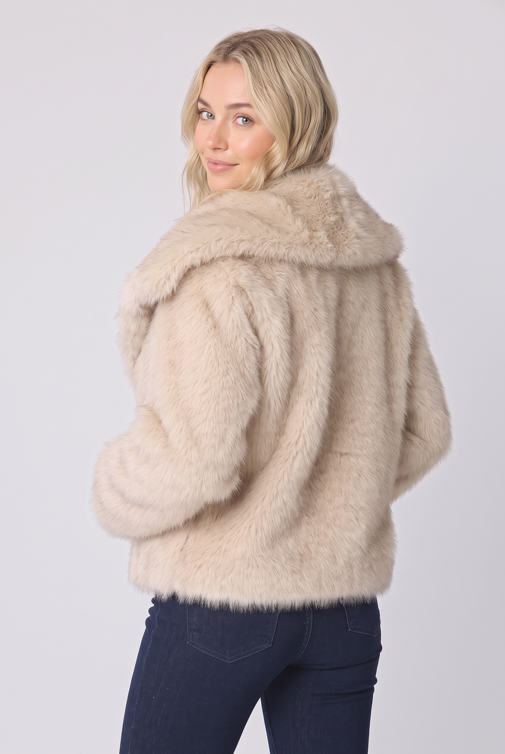 FAUX FUR COAT