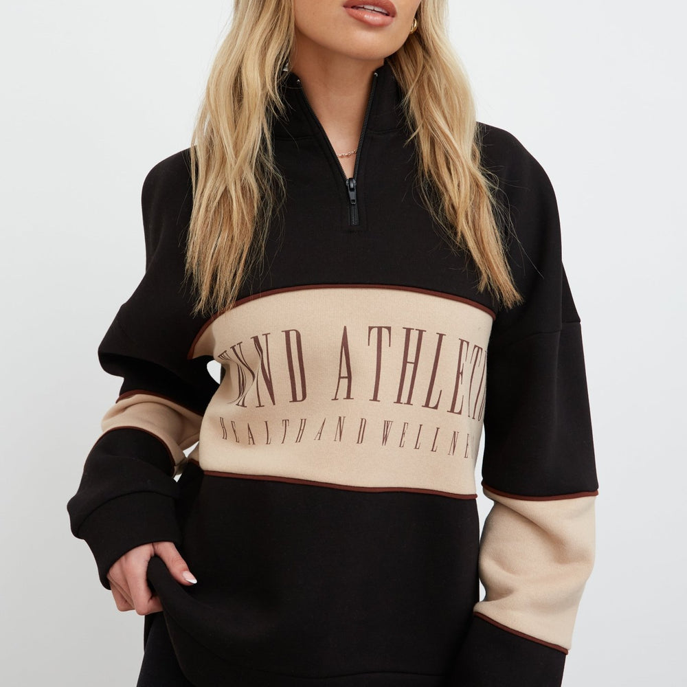 
                      
                        HALF ZIP WKND ATHLETIC SWEAT
                      
                    