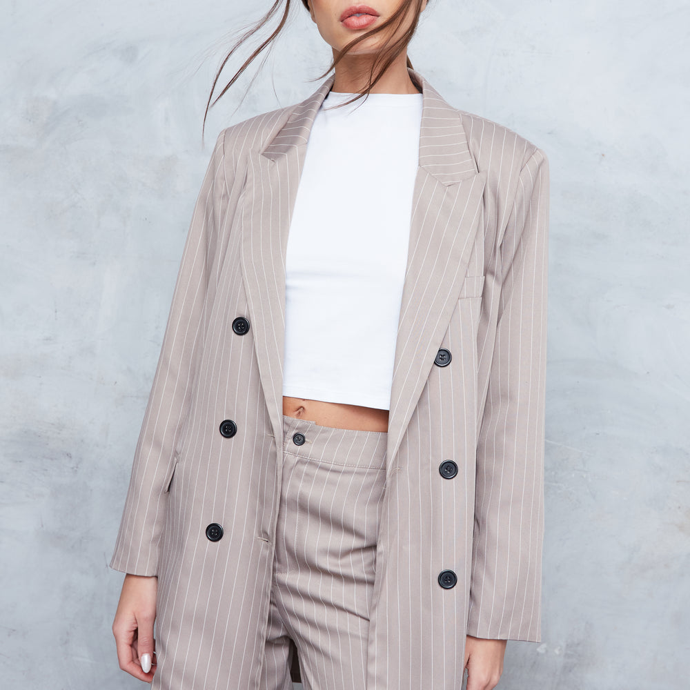 
                      
                        TAILORED PINSTRIPE OVERSIZED BLAZER
                      
                    