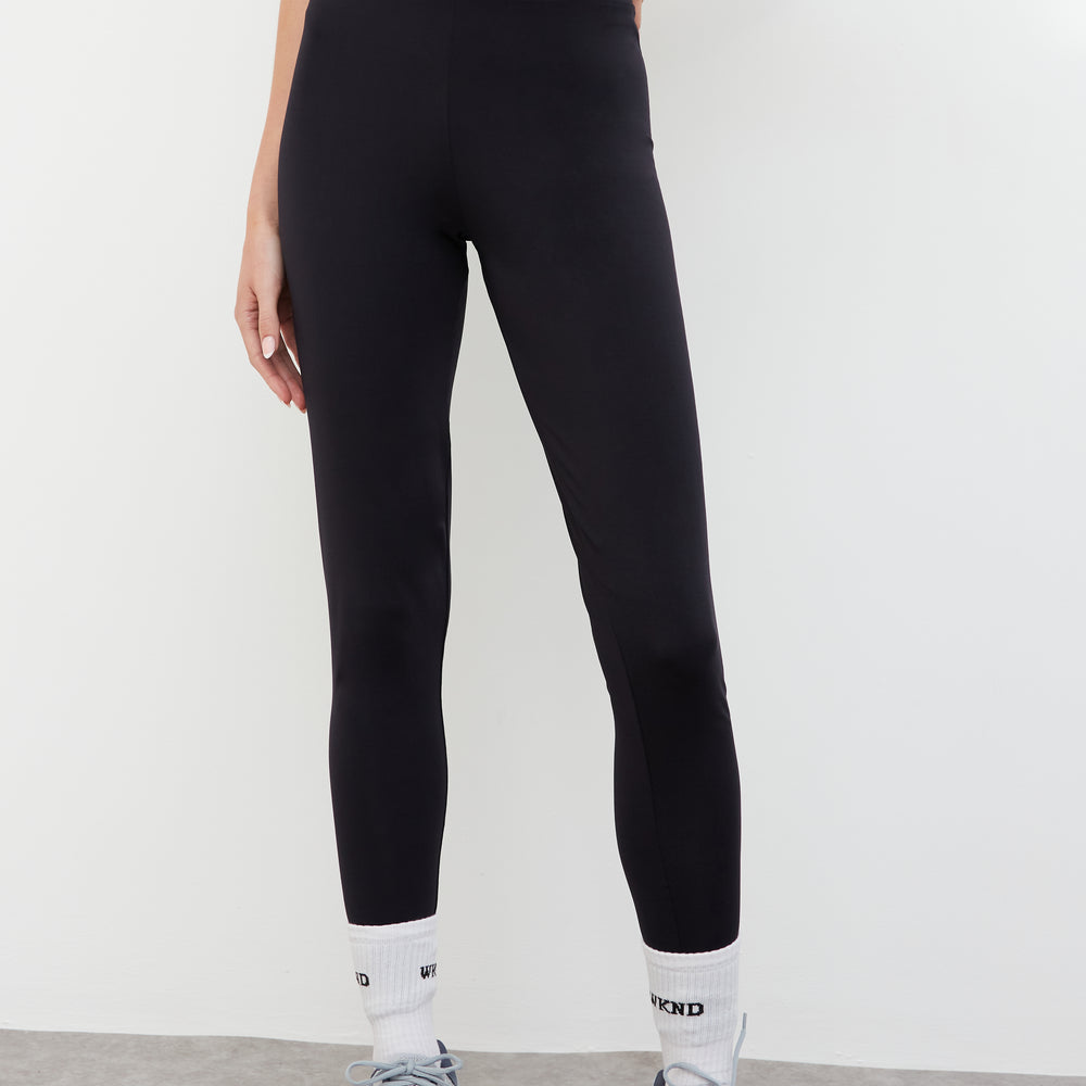 
                      
                        ULTIMATE WKND LEGGINGS
                      
                    