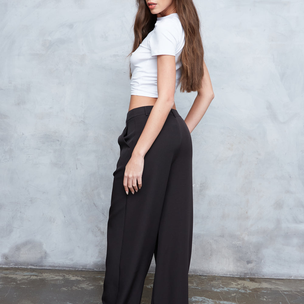 
                      
                        TAILORED WIDE LEG TROUSERS
                      
                    