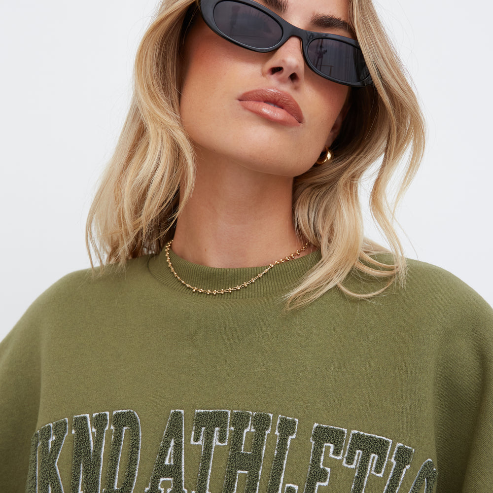 
                      
                        WKND ATHLETIC CLUB SWEAT
                      
                    