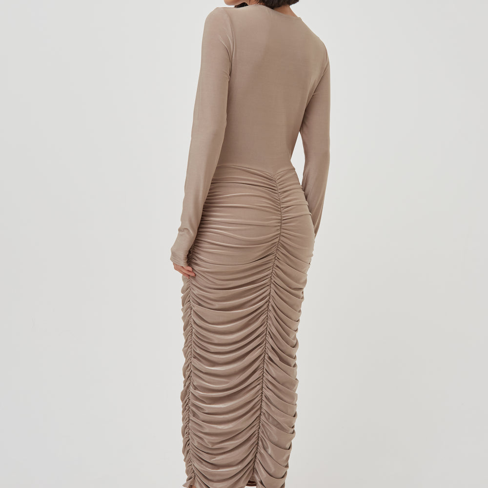 
                      
                        PREMIUM RUCHED FRONT MIDAXI DRESS
                      
                    