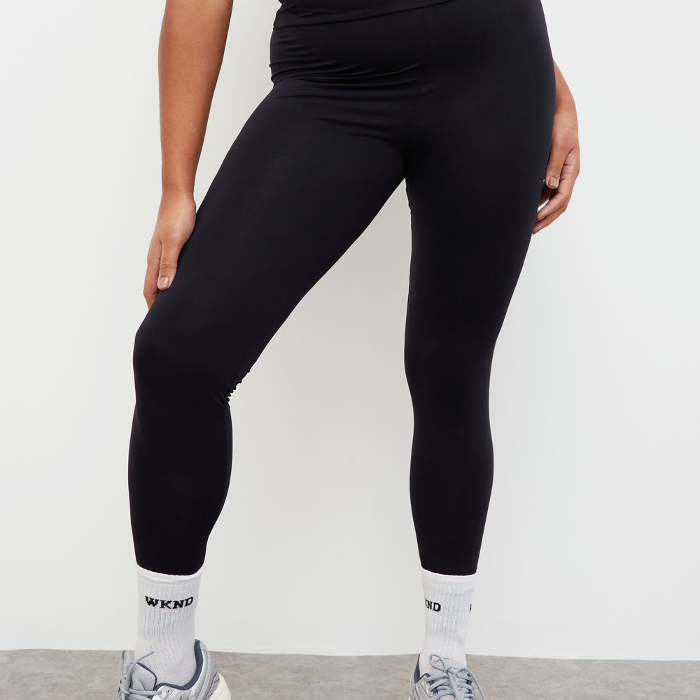 
                      
                        ULTIMATE WKND LEGGINGS
                      
                    