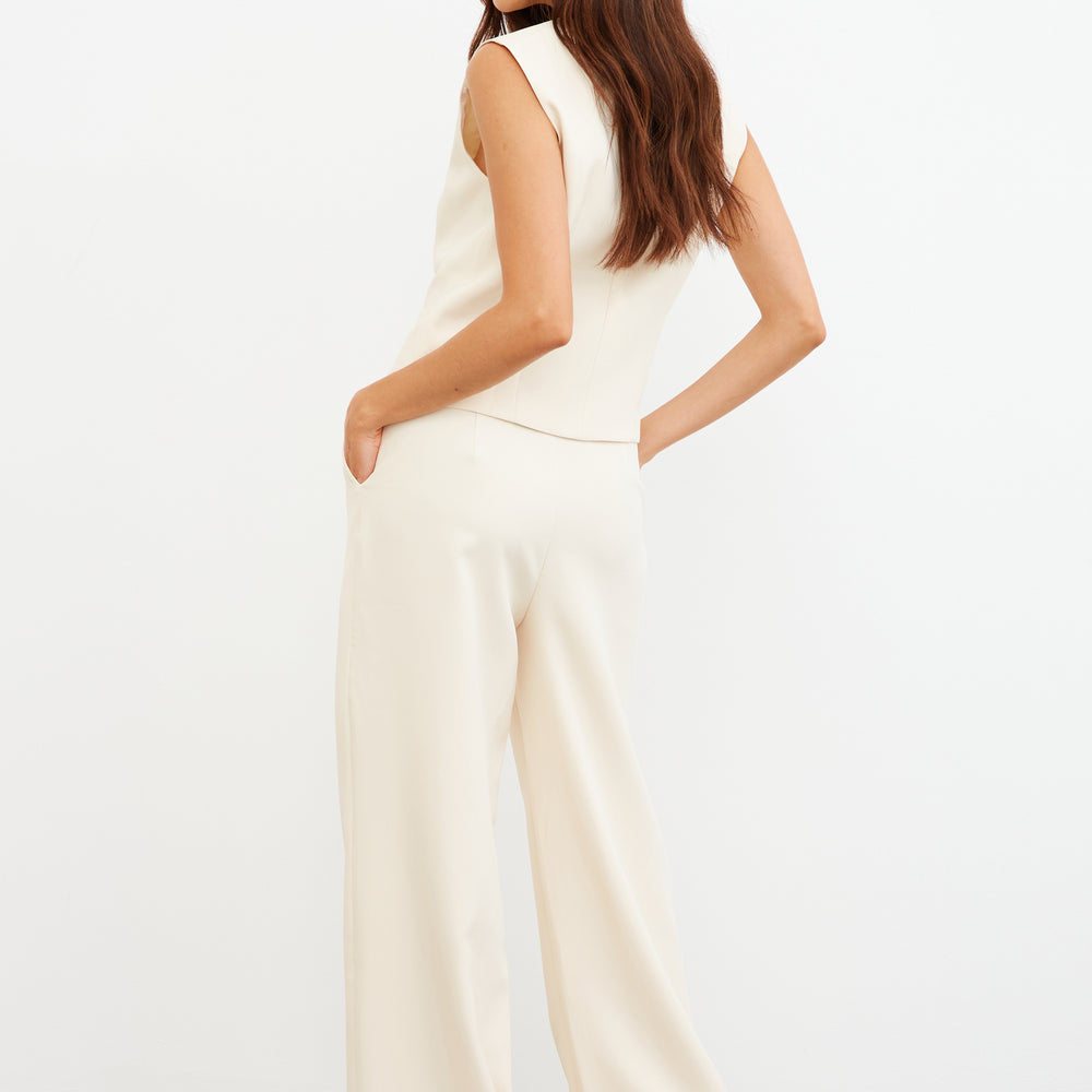 
                      
                        TAILORED WIDE LEG TROUSERS
                      
                    