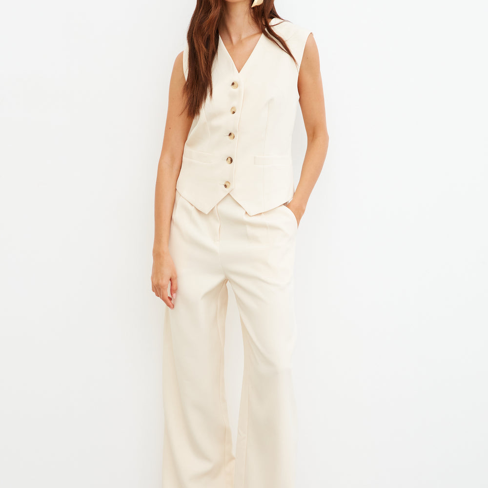 
                      
                        TAILORED WIDE LEG TROUSERS
                      
                    