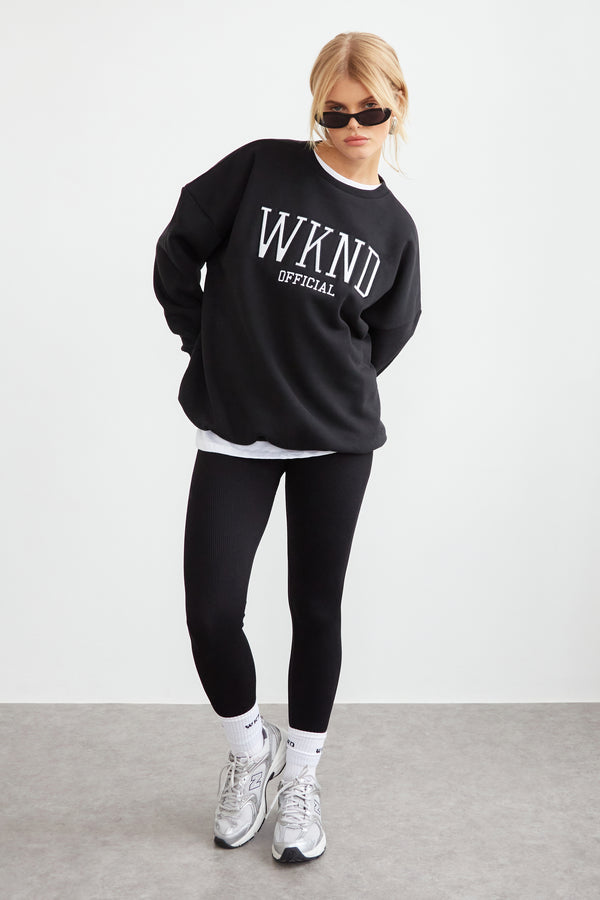 WKND EMBROIDERED OVERSIZED SWEAT