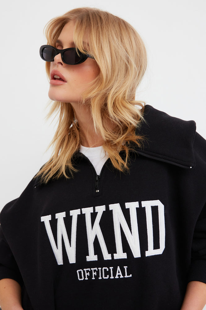 
                      
                        WKND EMBROIDERED OVERSIZED ZIP SWEAT
                      
                    