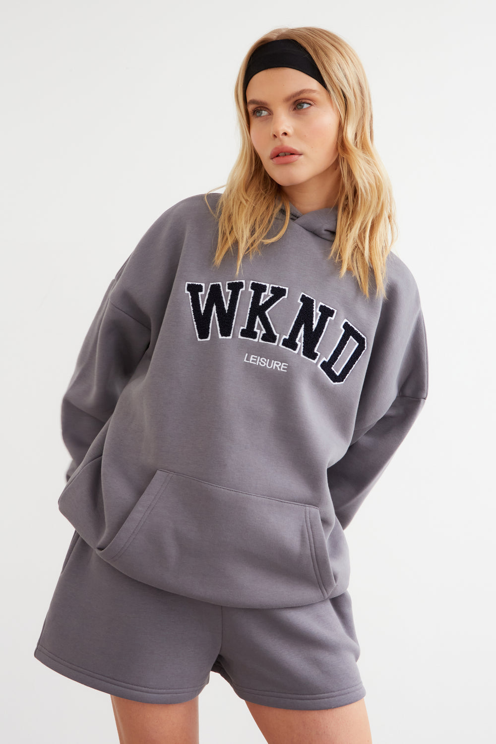 WKND STUDIO HOODIE