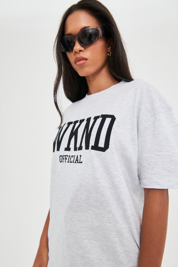 WKND EMBROIDERED CONTRAST T-SHIRT
