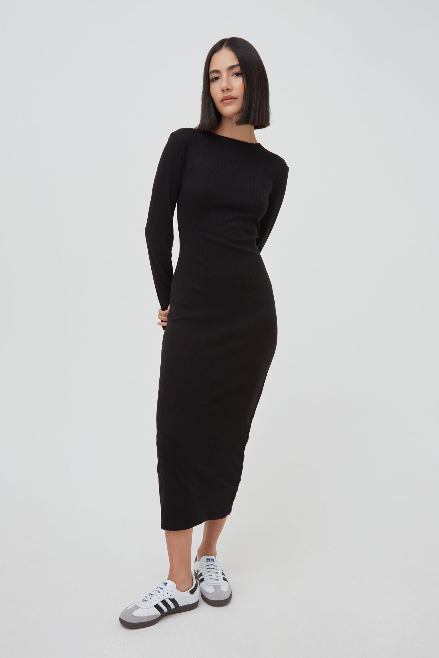 Soft Rib Crew Neck Midaxi Dress in Black