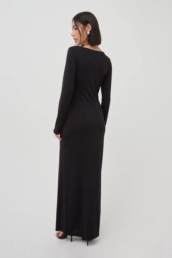 PREMIUM SCOOP NECK MAXI DRESS